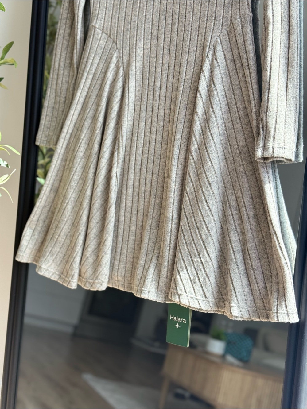 HALARA Neutral Beige Ribbed V‑Neck Flared Knit Dress - Picture 3 of 3